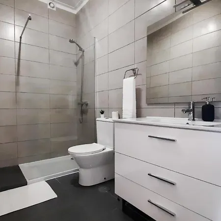 公寓 Lovely 2-bedroom - Near Center! *